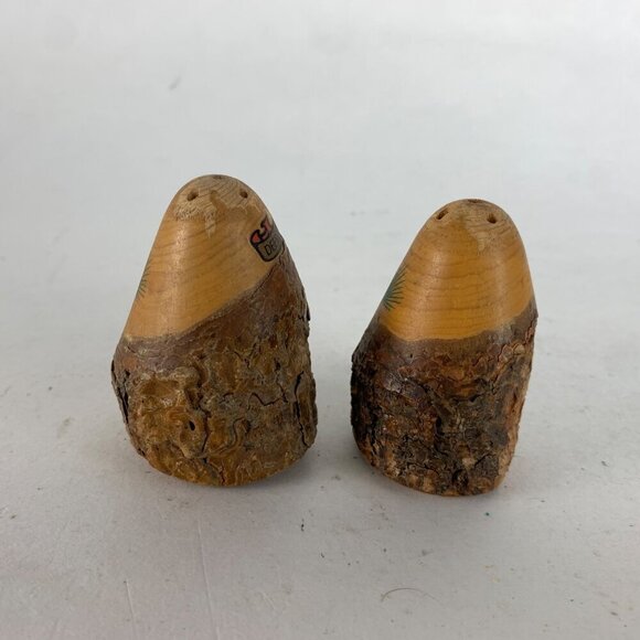 Vintage Pine Live Edge Salt Pepper Shakers Deer River Minnesota - Picture 3 of 4